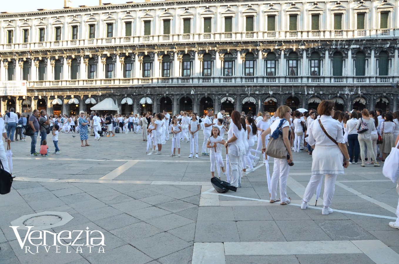 Essere Venezia - Being Venice